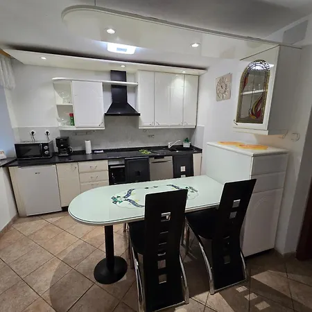 Denis * טולמין