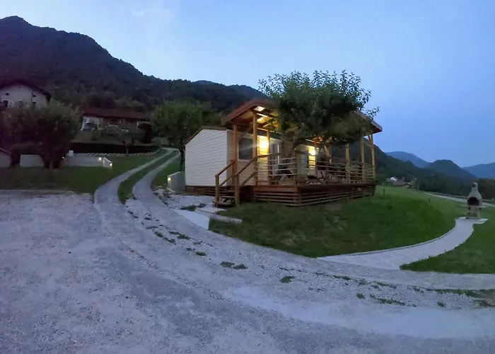 アパート デニス トールミン